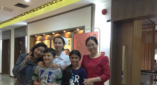 Patient in China zur Stammzellbehandlung für Autismus